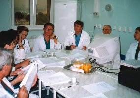 Echipa prof Robicsek in vizita la iasi - primele operatii congenitali 2